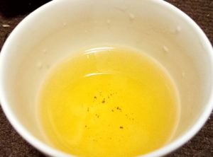 猿島紅茶、和紅茶の水色